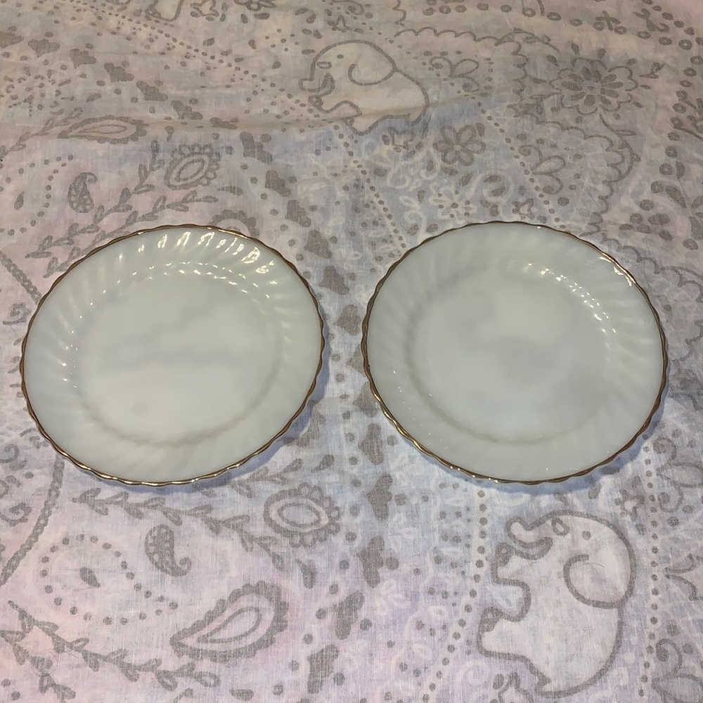 2 Fire King White Swirl Gold Trim Dinner Plates Vintage